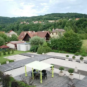 3* Hotel Black & White