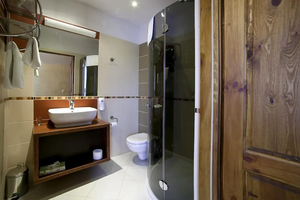 Neohotel Airport Szczyglice Motel