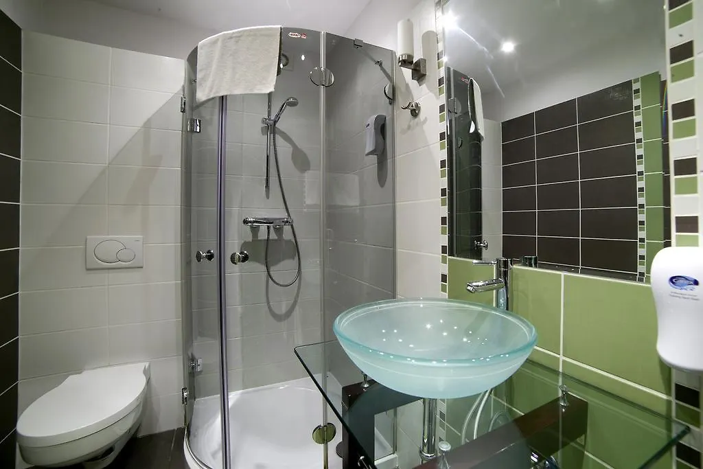 **** Motel Neohotel Airport Szczyglice Polonia